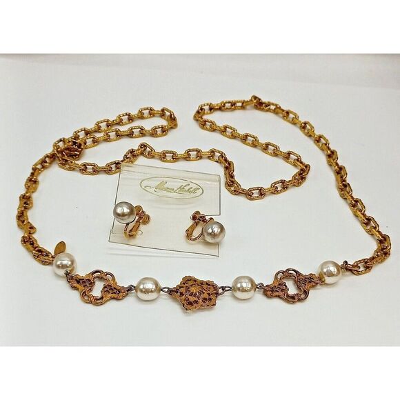 Superb. Miriam Haskell Gold/Pearl Filigree Pearls Necklace & Faux Pearl Earrings - Picture 1 of 12